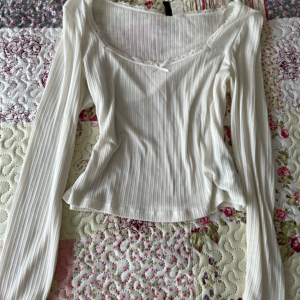 White Ribbed Long-Sleeve lace-trim scoop neck Top